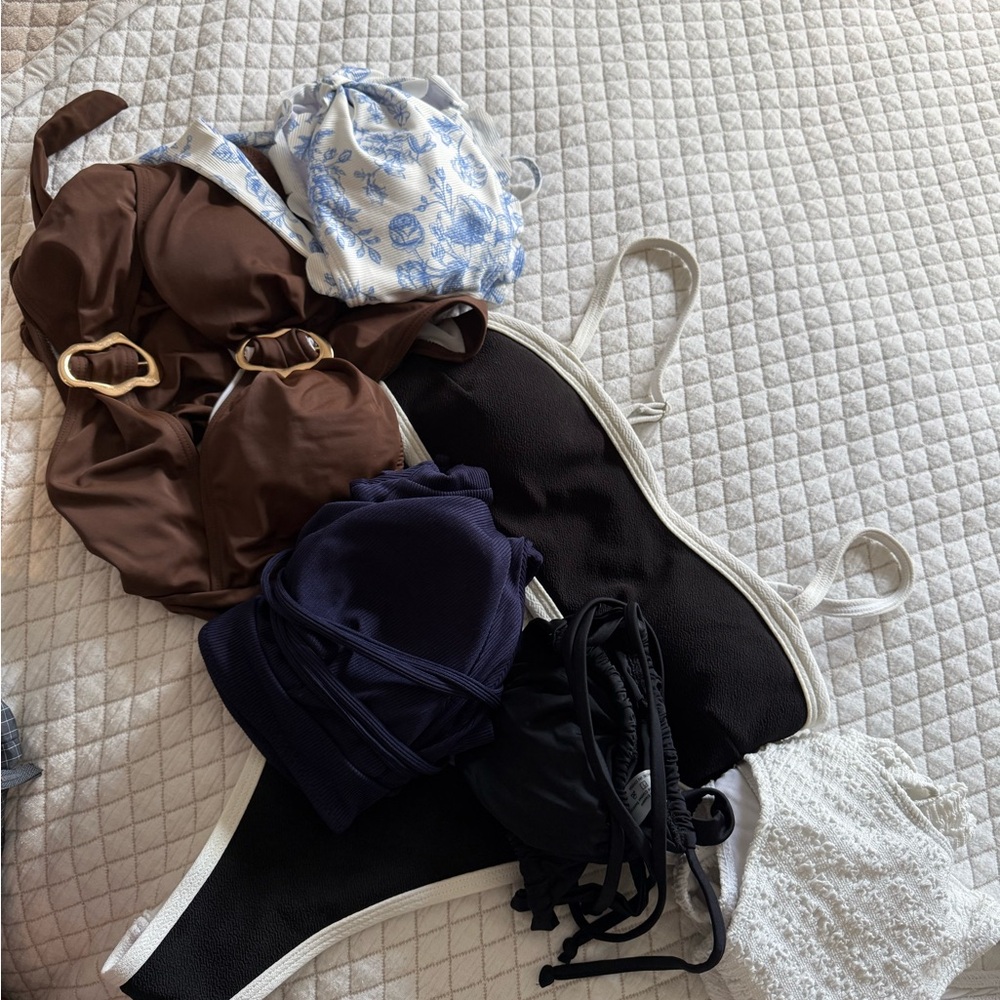 Bikini/bathingsuit bundle